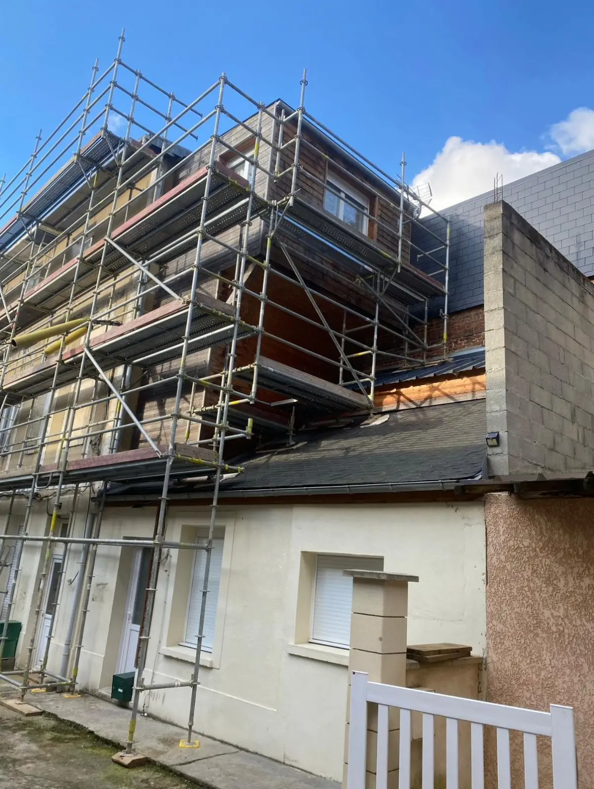 Location d'échafaudage fixe à Le Havre